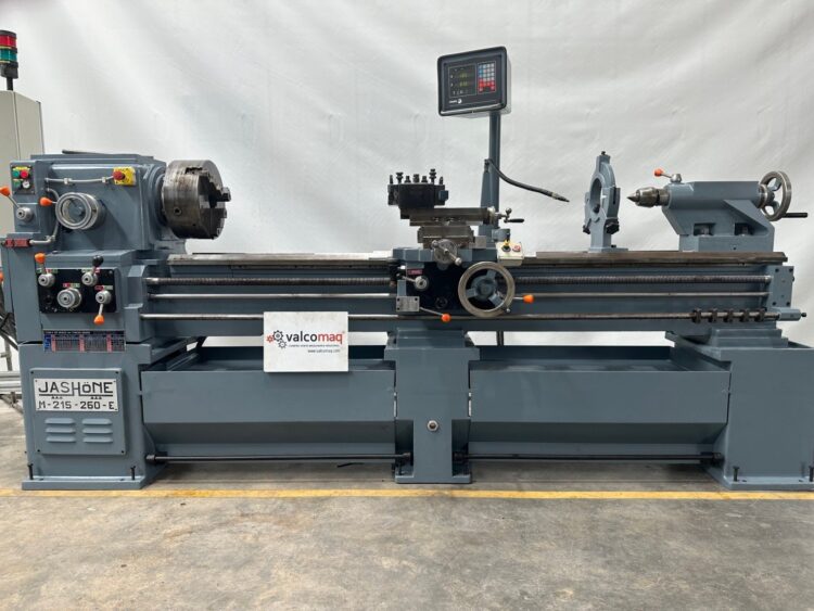 Torno Jashone modelo M 215-260-E de distancia entre puntos 2000mm