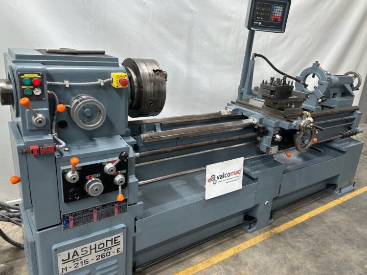 Alternative view of Torno Jashone modelo M 215-260-E de distancia entre puntos 2000mm