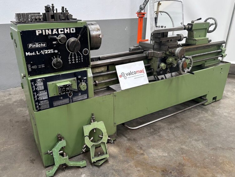 Torno Pinacho modelo L1 225 x 1600 mm e.p