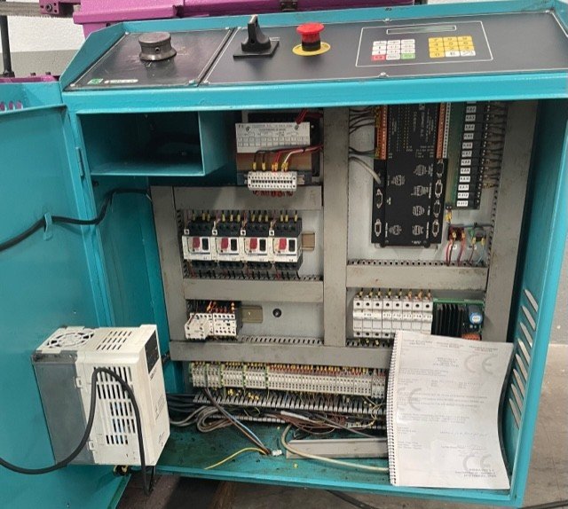 Sierra automática Sabi PBS 250A con CNC - Imagen 8