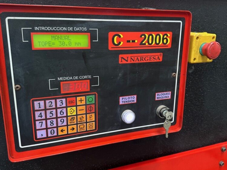 Alternative view of Cizalla Hidráulica NARGESA Tipo C-2006 2030x 6mm