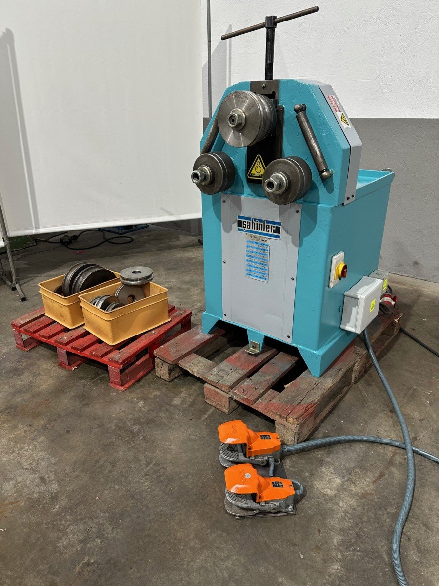 Máquina Curvadora motorizada de perfiles y tubos Sahinler PK-35 S - Imagen 4
