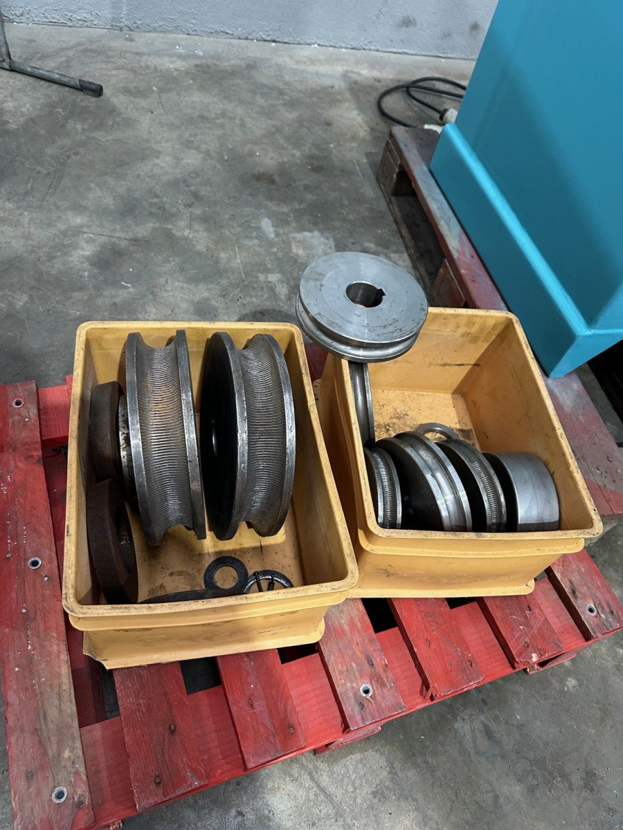 Máquina Curvadora motorizada de perfiles y tubos Sahinler PK-35 S - Imagen 7