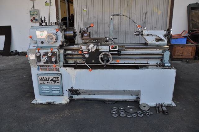 Jashone M190-M Lathe – 1000 mm between centers