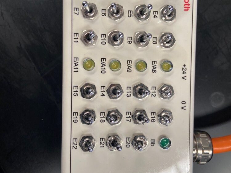 Alternative view of Material Rexroth Control Training PSS E05 con E/A Box IndraDrive CSM