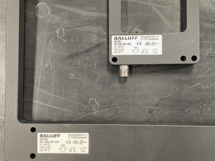 Alternative view of Conjunto de Barreras Fotoeléctricas de Horquilla Balluff BGL Varias Referencias