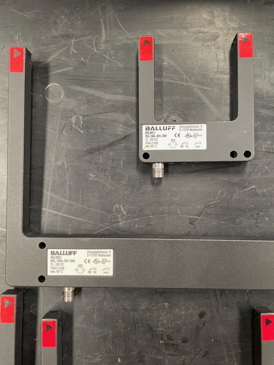 Conjunto de Barreras Fotoeléctricas de Horquilla Balluff BGL Varias Referencias - Imagen 2