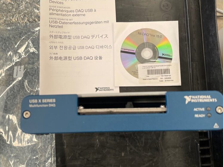 Alternative view of Módulo USB National Instruments USB-6341 Externamente Alimentado