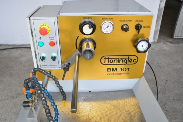 Alternative view of Honingtec BM 101A Honing–Lapping Machine for 5–50 mm Diameters