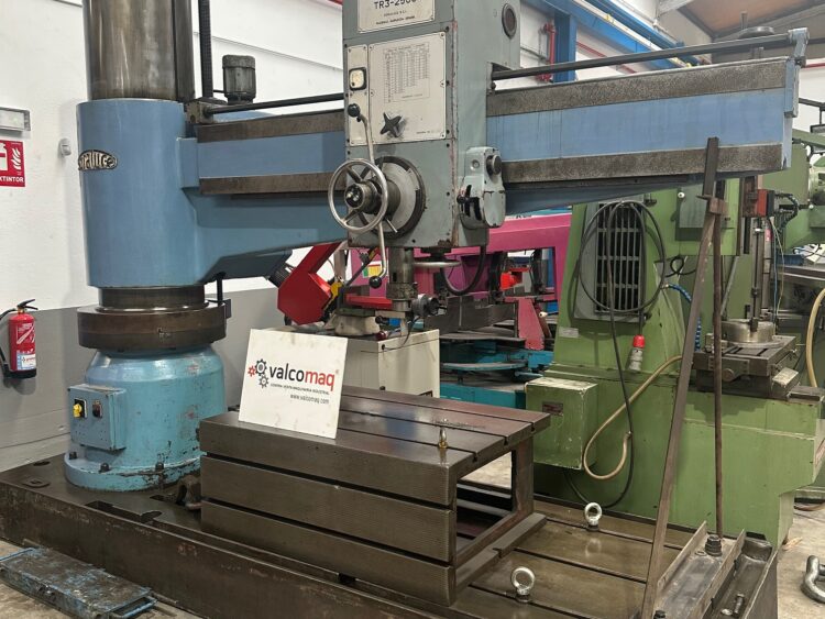 Alternative view of SORALUCE TR3 2500 radial drilling machine