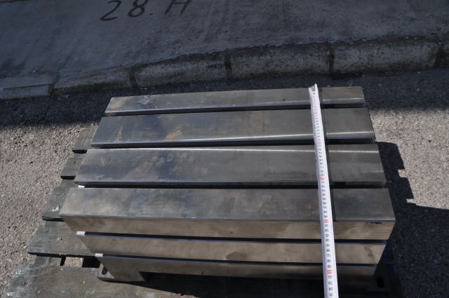 Alternative view of New Cubic Table 700×400×400 mm for Drilling or Milling Machines