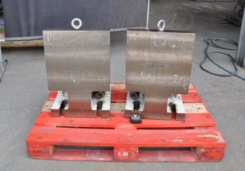 Pair of Milling/Boring Machine Squares 400×400×600 mm (Like-New)