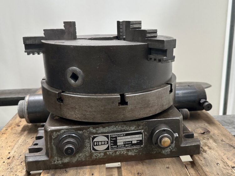 Divisor Automático Fibrotakt P10 320 UN2R con Plato de 300 mm