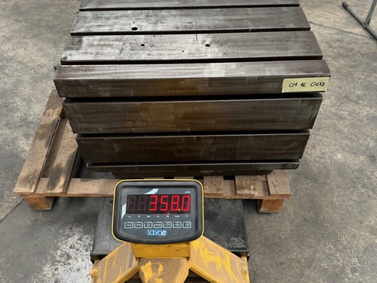 Alternative view of Cast Iron Slotted Cubic Table 765×610×500 mm for Drilling or Milling Machines