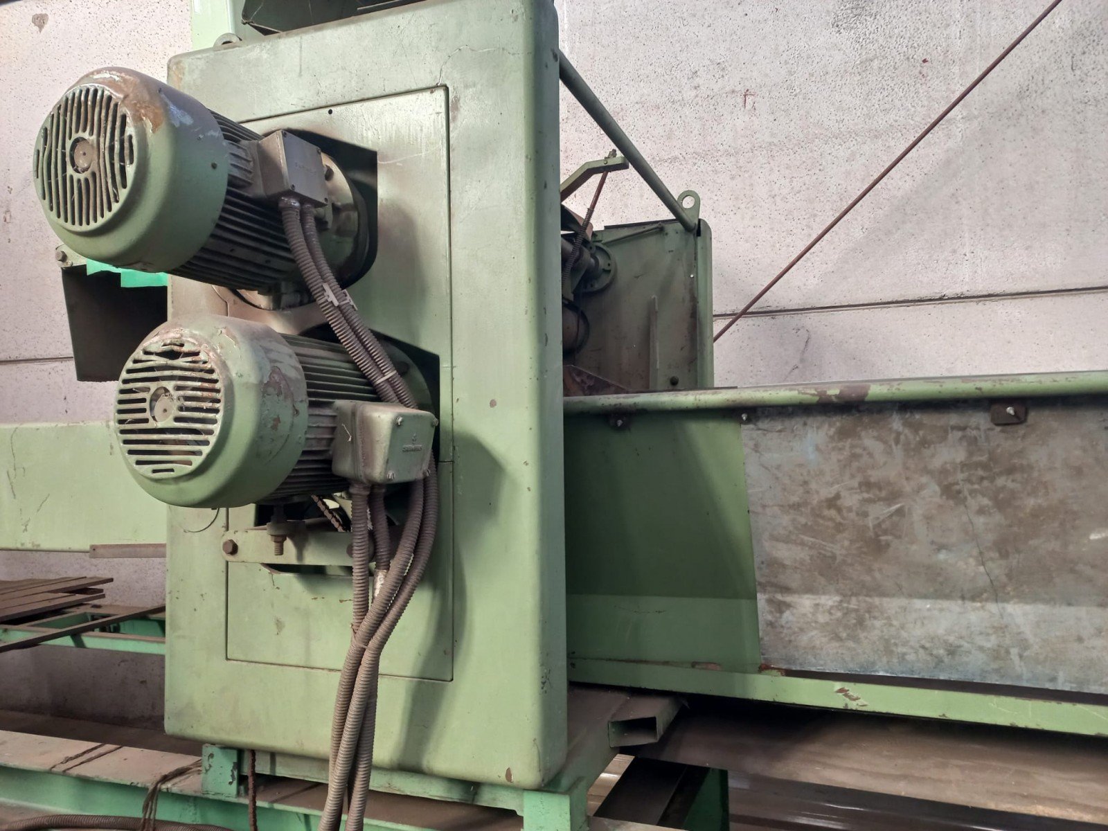 Escuadradora de 3 Caras Bonany B12 D con Módulos de Corte y Discos de Widia - Imagen 4