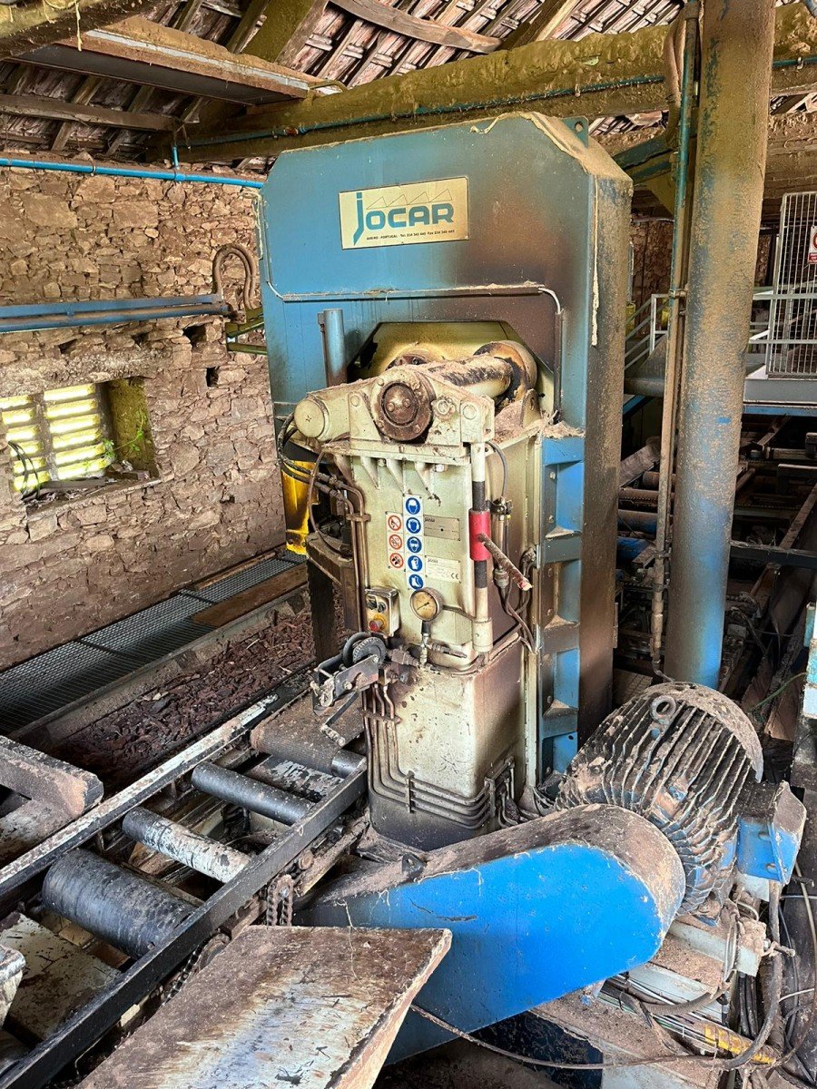 Conjunto de Carro–Charriot Jocar 30P900 con Sierra de Cinta Bicorte 1250/165 + Cabina Cerrada - Imagen 2