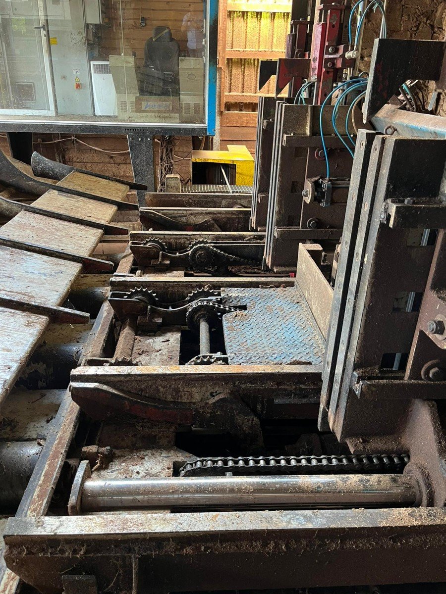 Conjunto de Carro–Charriot Jocar 30P900 con Sierra de Cinta Bicorte 1250/165 + Cabina Cerrada - Imagen 7