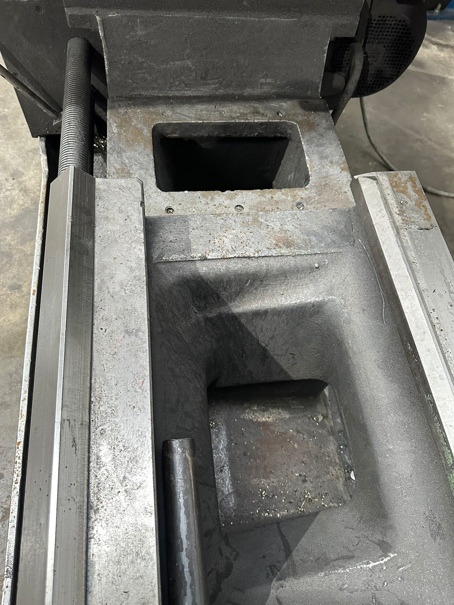 Torno Geminis GE 1000 de 2000 mm entre Puntos con Visualizador de Cotas - Imagen 9