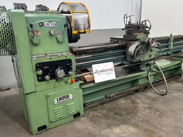 Torno Lacfer C-R-1E-155 × 2,5 m con Agujero de Caña 155 mm y Doble Plato