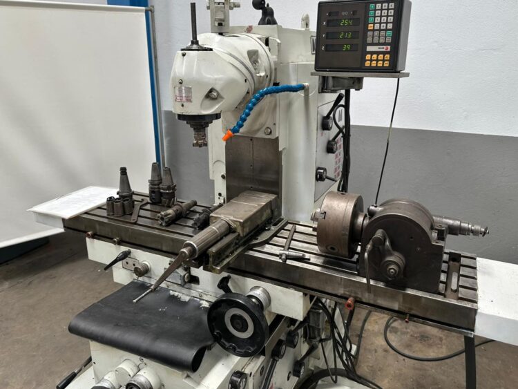 Alternative view of Fresadora Milko 45 con Cabezal Huron ISO 40 y Visualizador en Tres Ejes