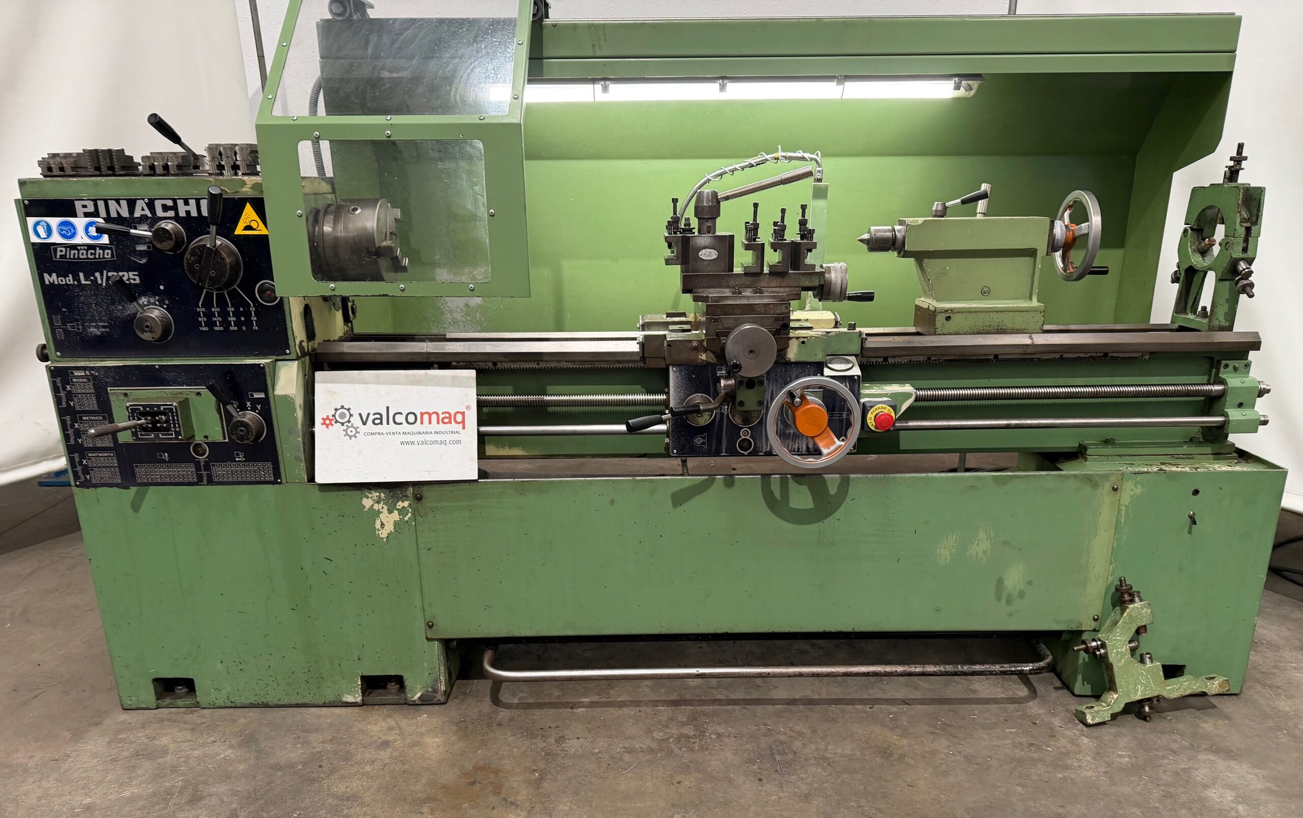 Pinacho L1 225 Lathe 1600 mm Between Centers with Steady Rest