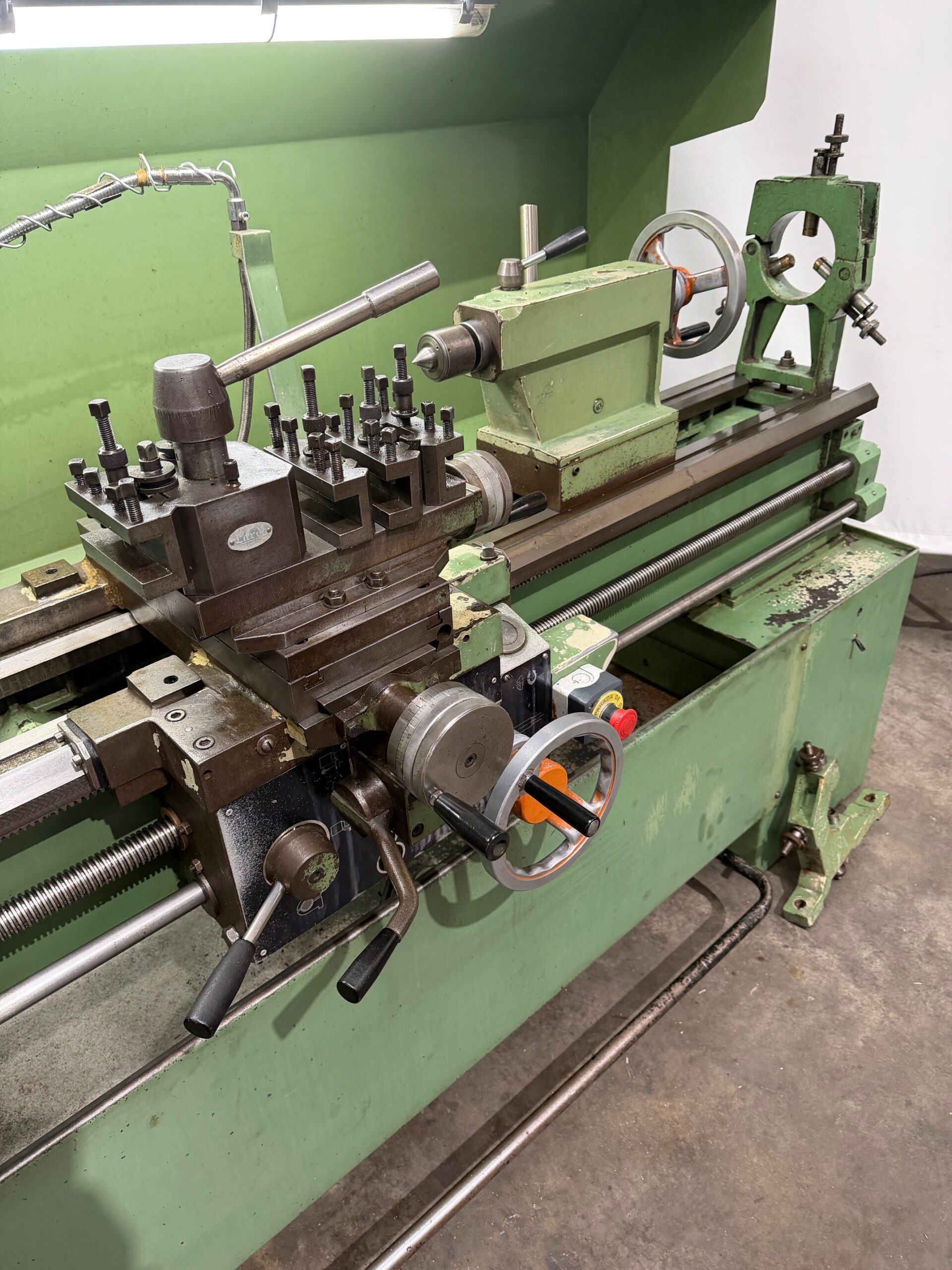 Pinacho L1 225 Lathe 1600 mm Between Centers with Steady Rest - Image 5