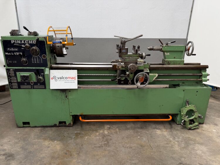 Pinacho L1 225 Lathe 1600 mm b.c. with Steady Rest