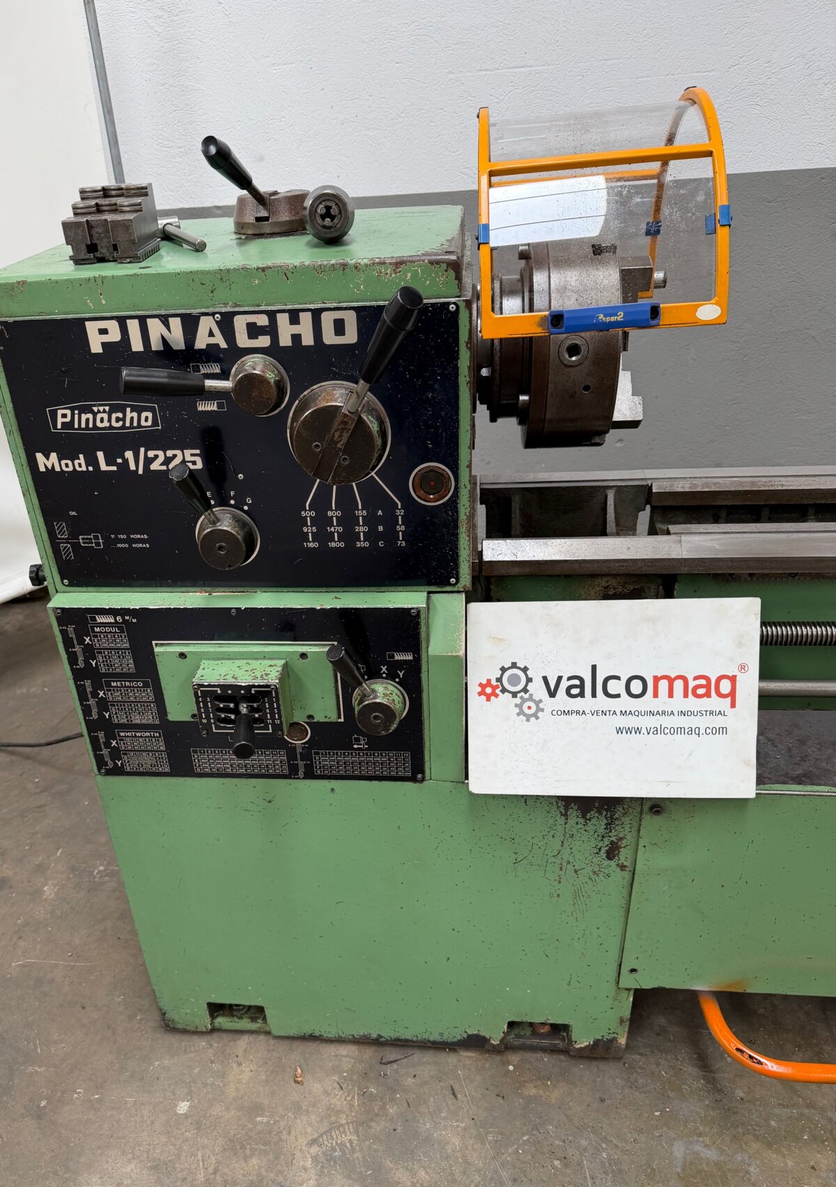 Torno Pinacho L1 225 × 1600 mm con Luneta y Torreta Rápida - VALCOMAQ