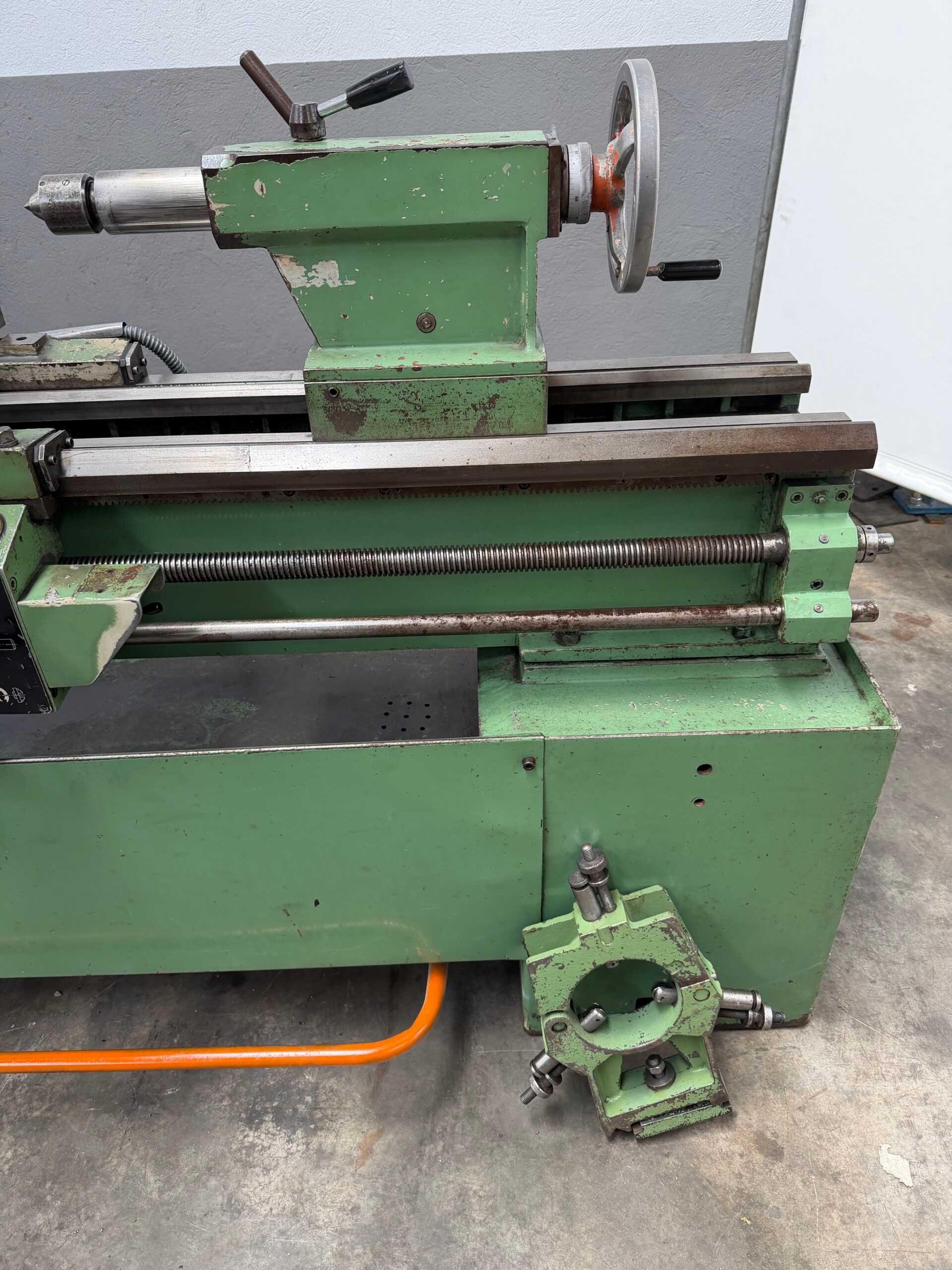 Pinacho L1 225 Lathe 1600 mm b.c. with Steady Rest - Image 8