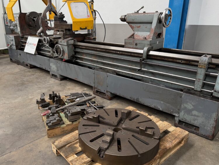 Torno Geminis GE 870 × 4000 mm con Plato 4 Garras y Luneta