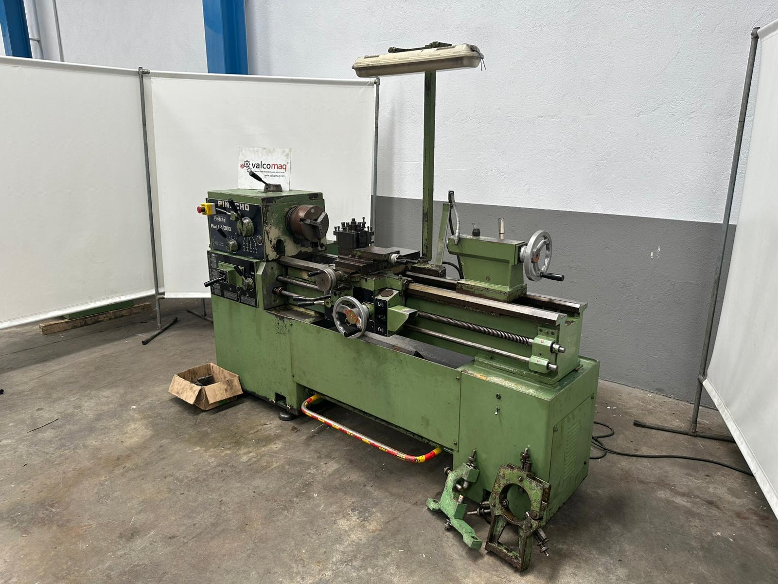 Torno Pinacho L1 200 × 1150 mm con Luneta Fija y Móvil - Imagen 4