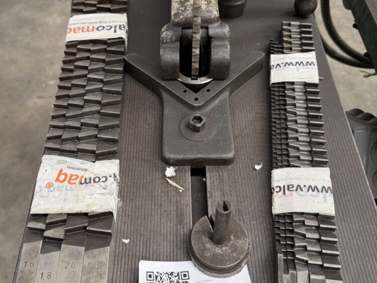 Colomer Vertical Broaching / Slotting Machine for Keyways
