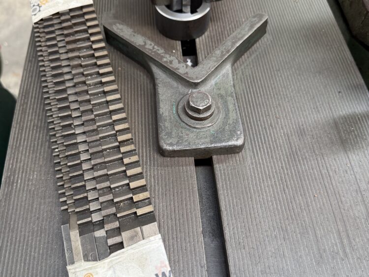 Colomer Vertical Slotting / Keyway Broaching Machine