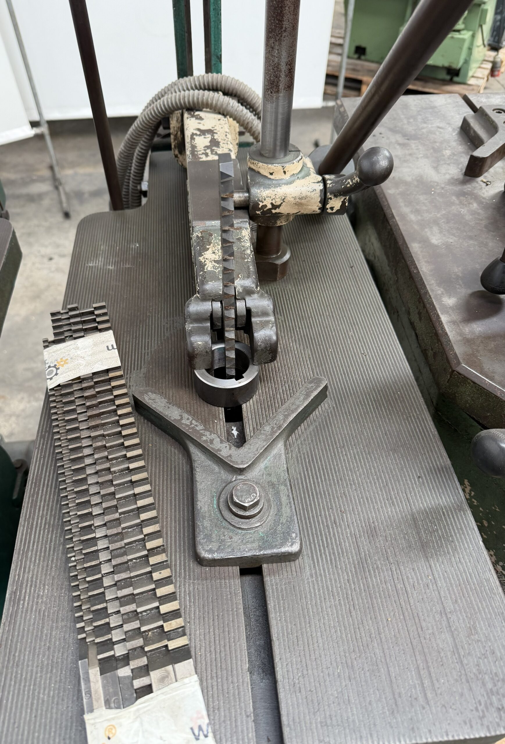 Colomer Vertical Slotting / Keyway Broaching Machine - Image 5