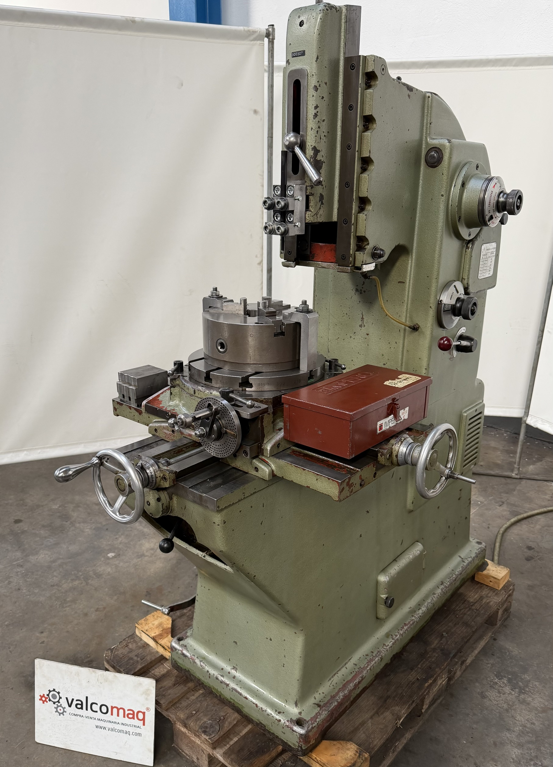 Cincinnati M127 Slotting Machine with Integrated Dividing Table