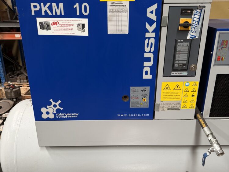 Alternative view of Compresor de Tornillo Puska PKM 10 con Depósito de 500 L y Secador