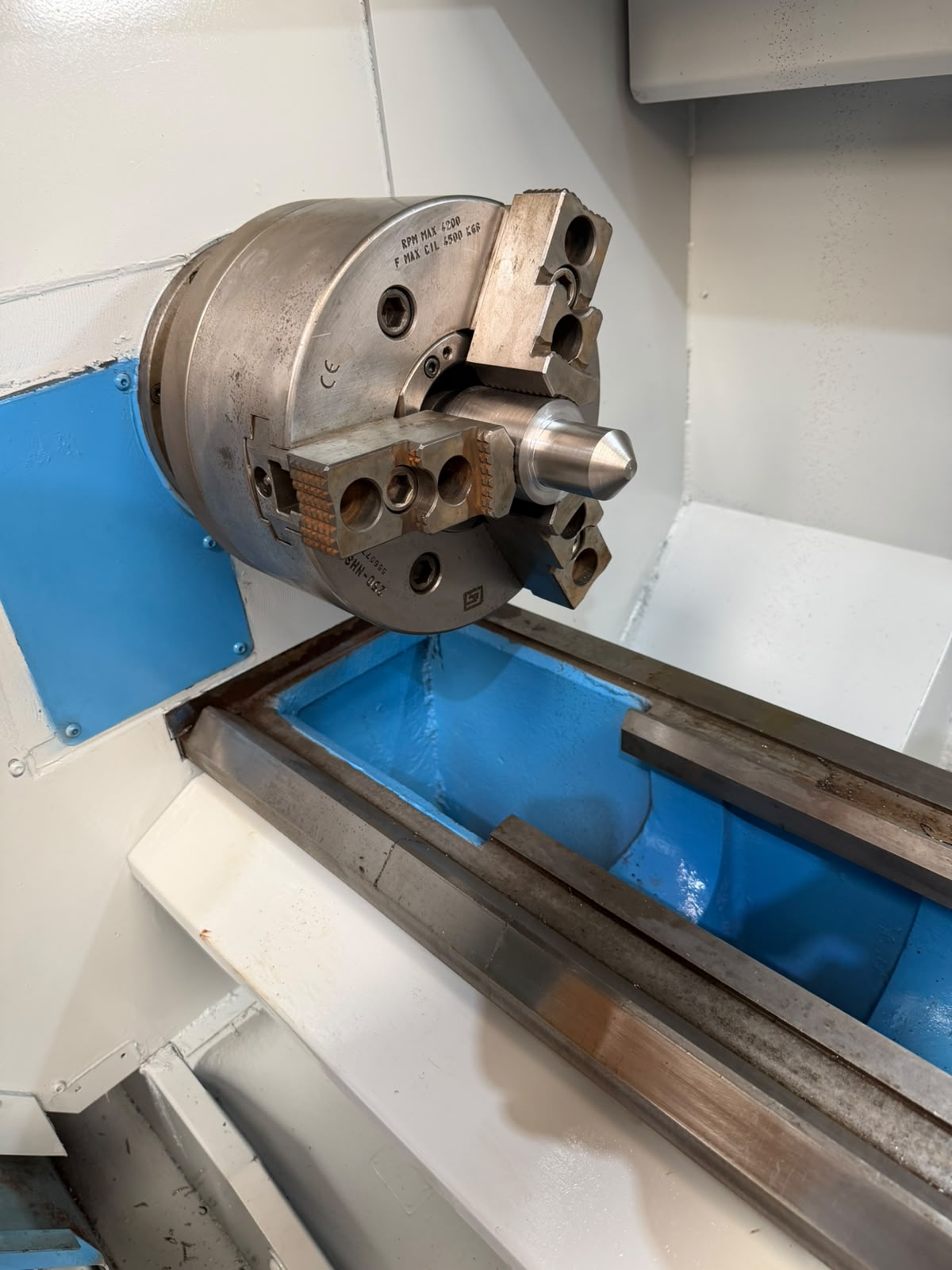 Pinacho Mustang 225 CNC Lathe 1600 mm Between Centers with Fagor 8055 - Image 7