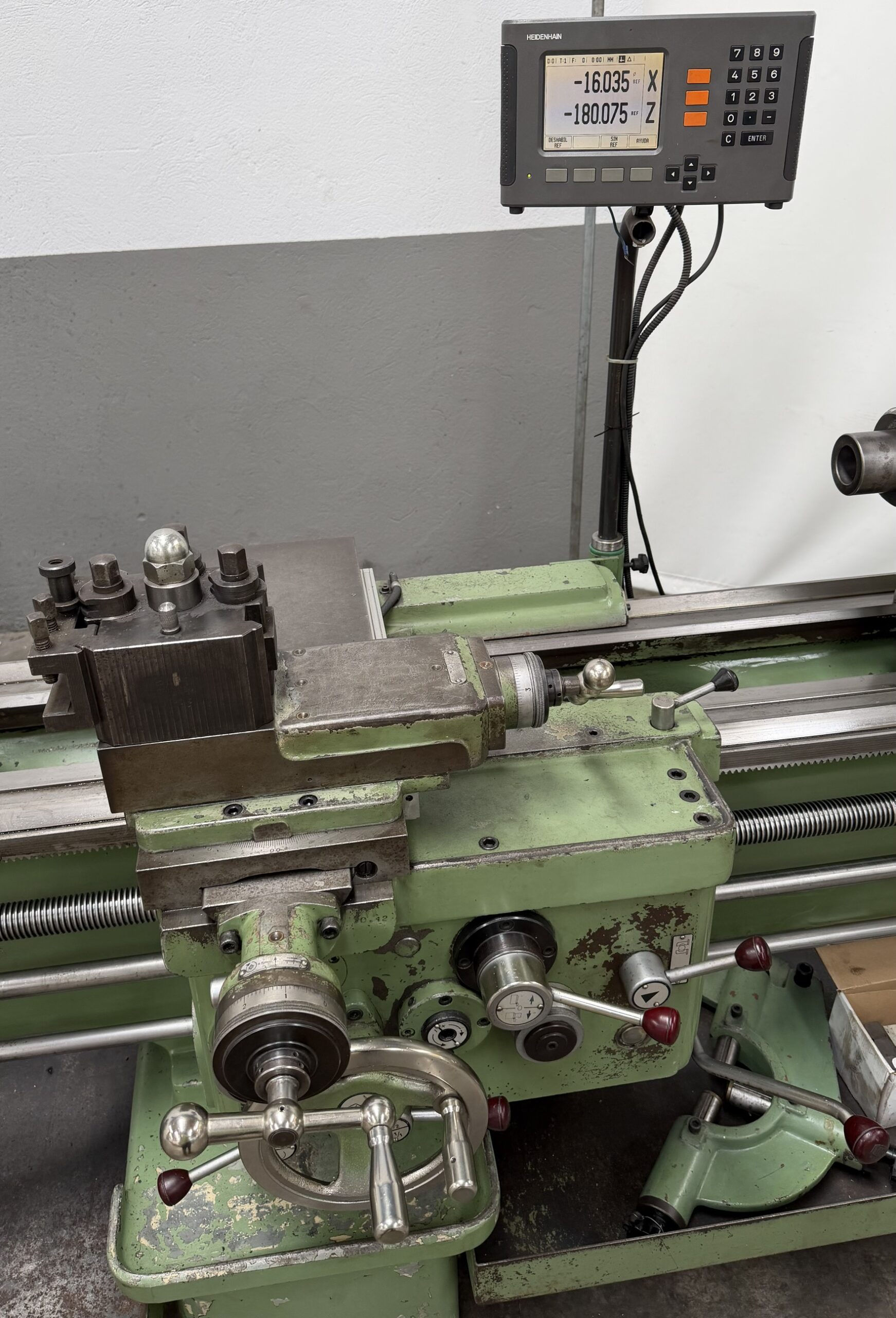 Torno Tor D500 × 2000 mm con Visualizador Heidenhain - Imagen 6