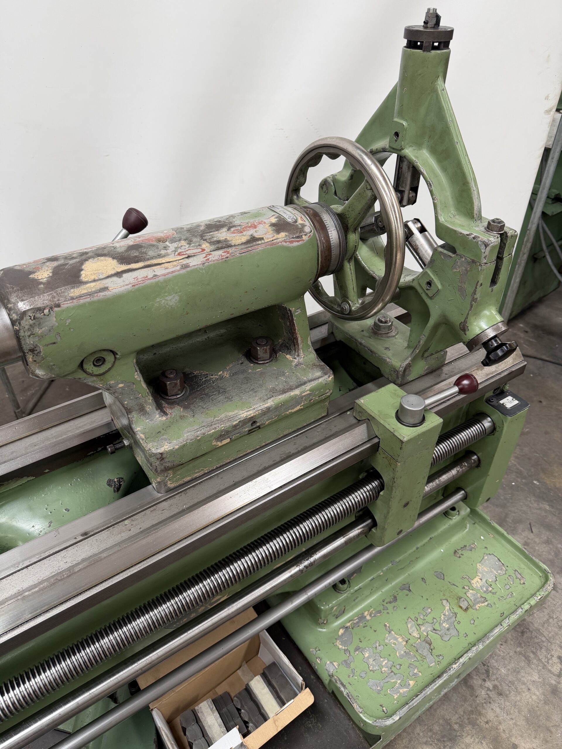 Torno Tor D500 × 2000 mm con Visualizador Heidenhain - Imagen 8