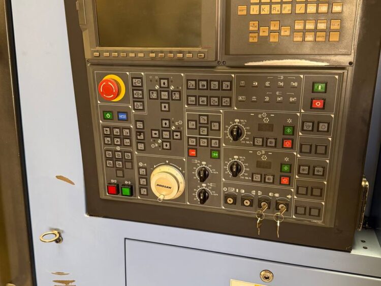 Torno CNC de Doble Torreta Doosan Puma TT1800 SY con Subhusillo - Imagen 3