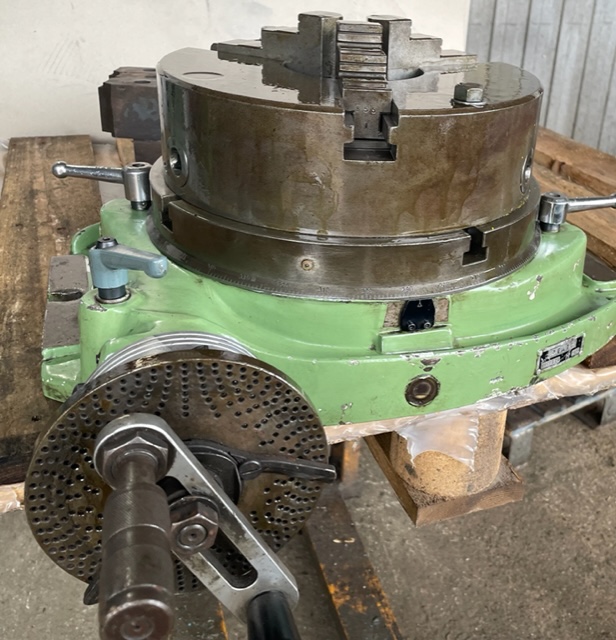 Zeatz PHGI 320 Universal Plain Dividing Head with 300 mm 3-Jaw Chuck - Image 4