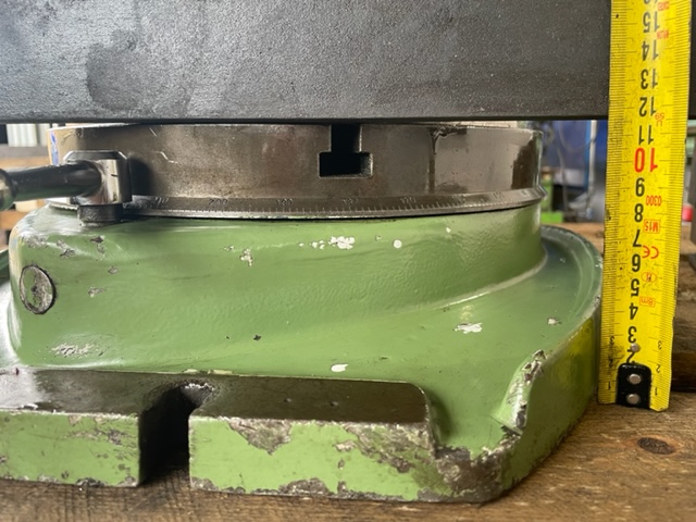 Zeatz PHGI 320 Universal Plain Dividing Head with 300 mm 3-Jaw Chuck - Image 5