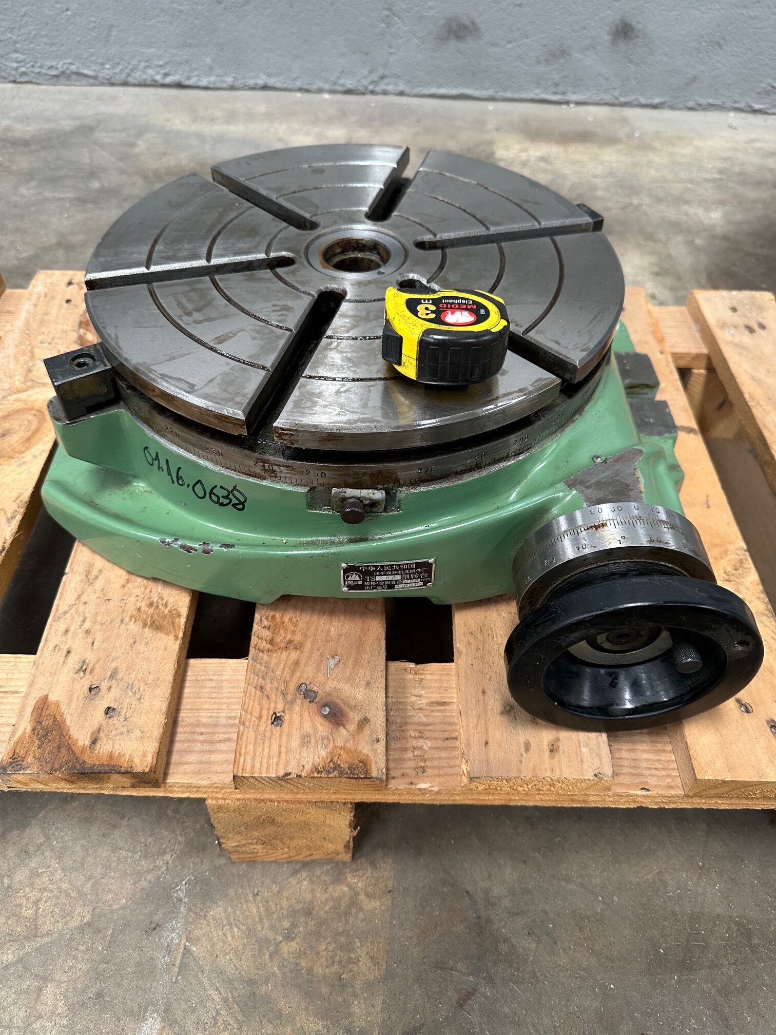 New Plain Dividing Table with 320 mm Faceplate