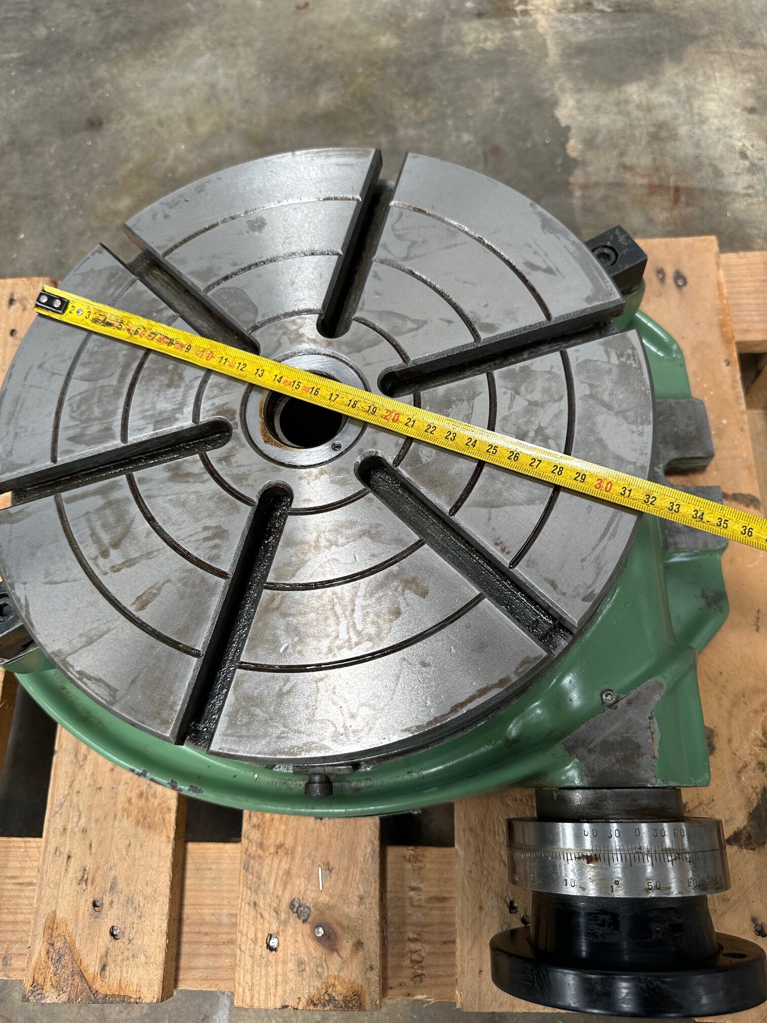 New Plain Dividing Table with 320 mm Faceplate - Image 3