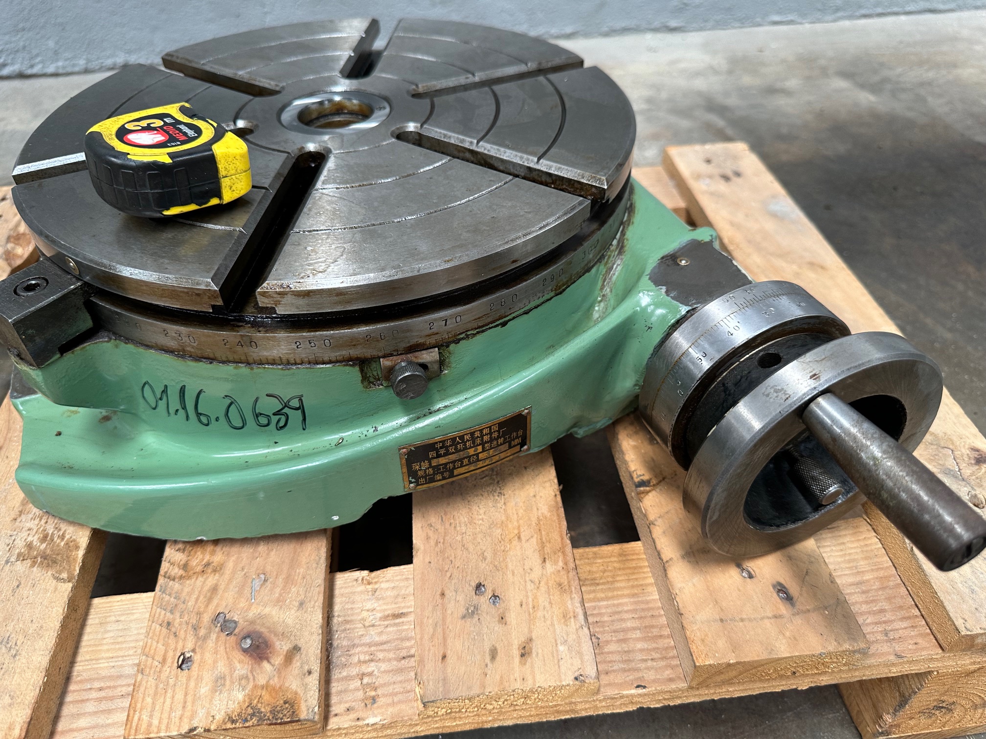 New Plain Dividing Table with 320 mm Faceplate