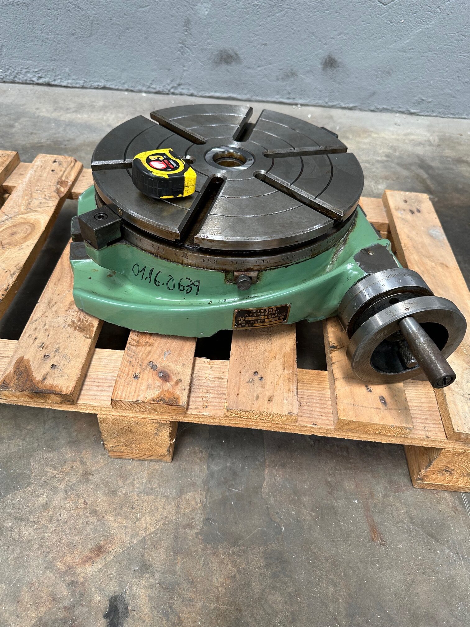 New Plain Dividing Table with 320 mm Faceplate - Image 3