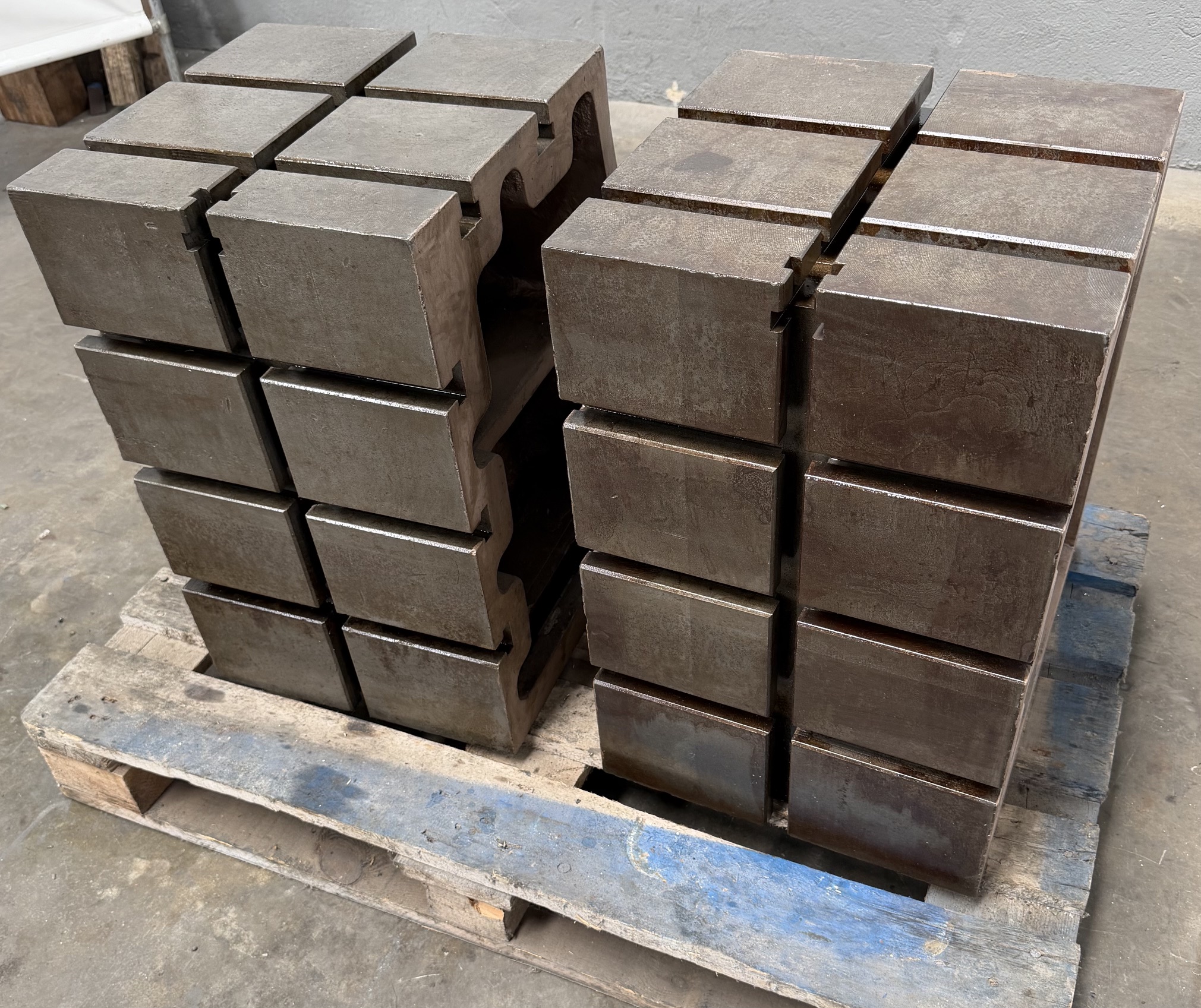 Cast Iron Slotted Angle Plates 400 × 400 × 550 mm (2 Units)