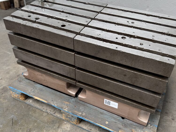 Cast Iron Slotted Box Tables 550 × 550 × 550 mm (2 Units)