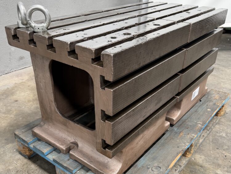 Alternative view of Cast Iron Slotted Box Tables 550 × 550 × 550 mm (2 Units)