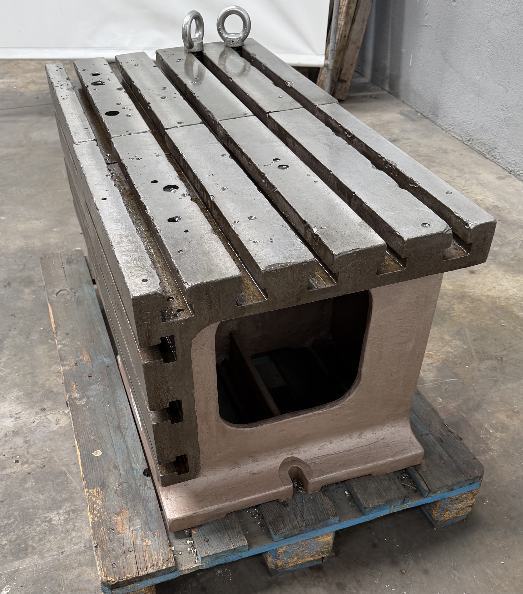 Cast Iron Slotted Box Tables 550 × 550 × 550 mm (2 Units) - Image 3